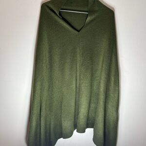 Olive Green V-Neck Women's Versatile Ponco